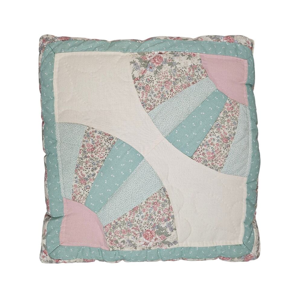 HANDMADE VINTAGE DOUBLE FAN PATTERN QUILTED PILLOW – SHABBY CHIC – 15" × 15"